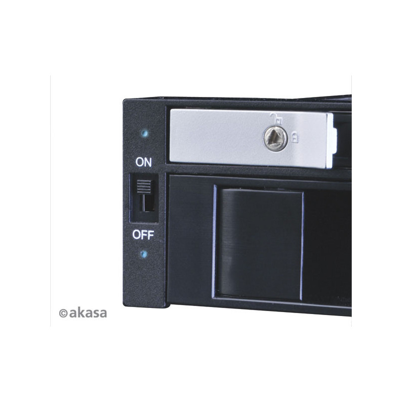 AKASA Lokstor M51 - 2.5 "a 3.5" HDD rack do 5,25"