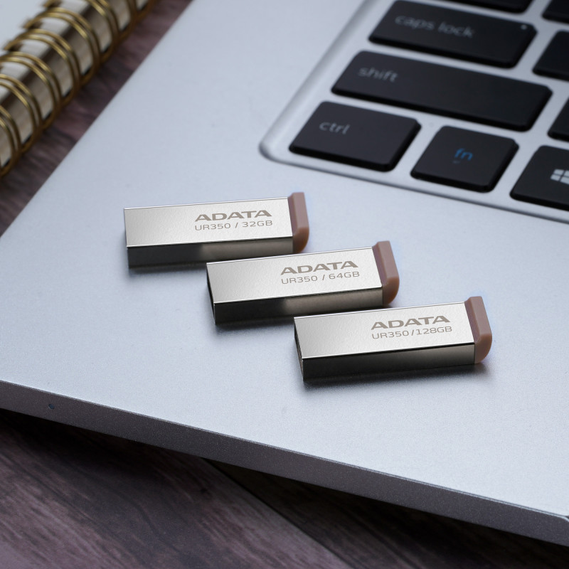 ADATA UR350/64GB/USB 3.2/USB-A/Čierna