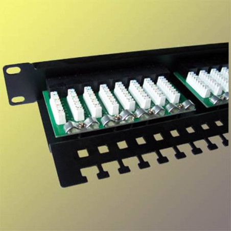 DATACOM Patch panel 24x RJ-45, Cat5e UTP, 19" s vyviazaním, horný zárez