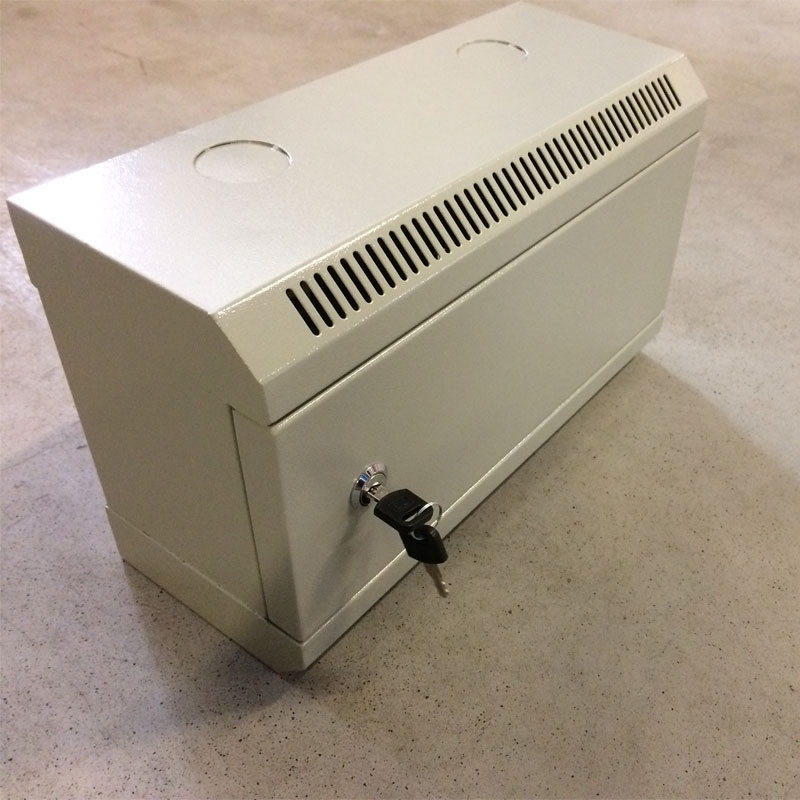 10" rack jednodielny 4U/140 DATACOM Šedý plech.dvere