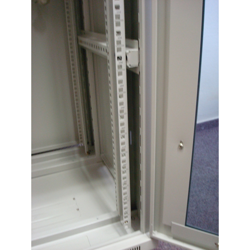 Datacom 19" rack stoj. 42U/600x800 Rozoberateľný