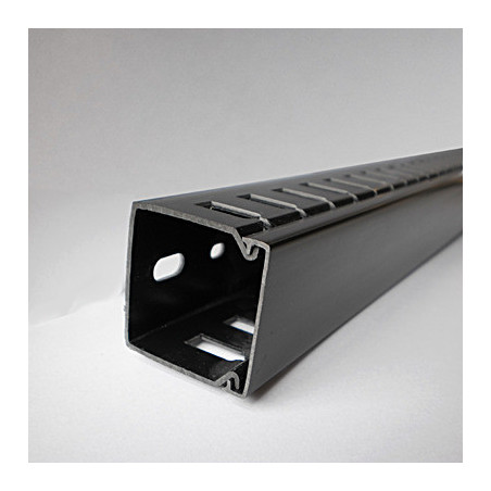 CABLE MANAGER 1U 40x40 (2M) BLACK