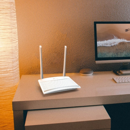 TP-Link TL-WR820N 300Mb/s Wireless N Router, 3x10/100 RJ45, rodičovská kontrola, 2x5dBi anténa