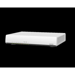 QNAP Wi-Fi 6 SD-WAN router QHora-301W (4x GbE / 2x 10GbE / 2x USB 3.2 / 8 interných antén)