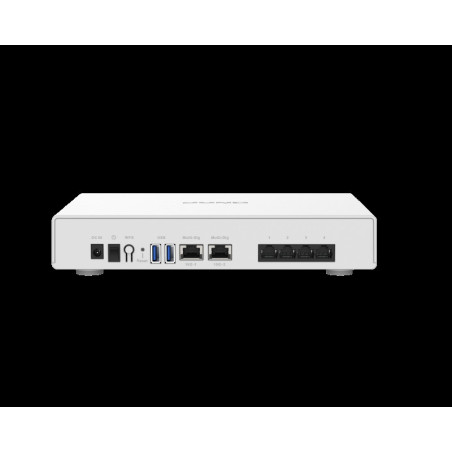 QNAP Wi-Fi 6 SD-WAN router QHora-301W (4x GbE / 2x 10GbE / 2x USB 3.2 / 8 interných antén)