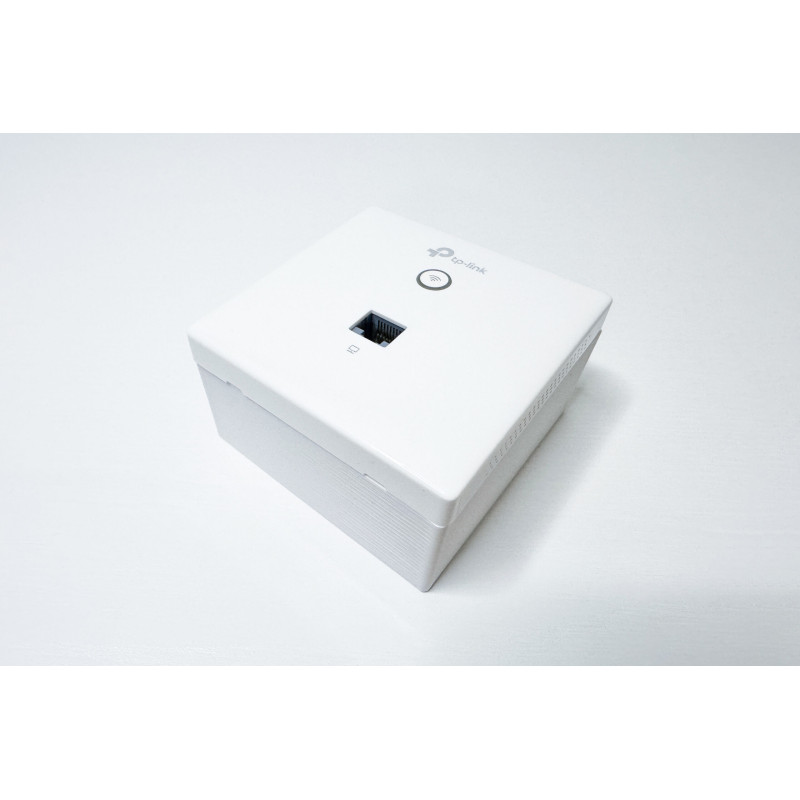 TP-LINK držiak s káblovou krytkou pre EAP115/250/650-Wall a TAPO S210/S220 na stenu, biely