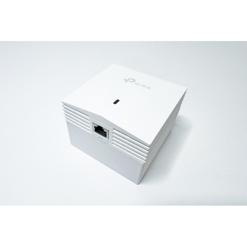 TP-LINK držiak s káblovou krytkou pre EAP115/250/650-Wall a TAPO S210/S220 na stenu, biely