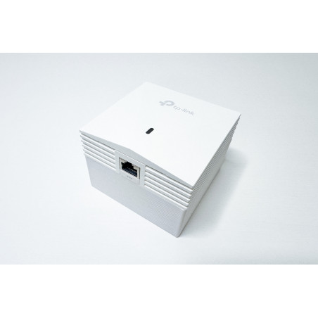TP-LINK držiak s káblovou krytkou pre EAP115/250/650-Wall a TAPO S210/S220 na stenu, biely