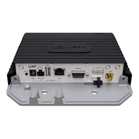 Mikrotik LtAP-2HnD&R11e-LTE7, ltAP LTE7 kit, 1x Gb Eth port, 1x miniPCI-e, 3x miniSIM slot, RouterOS