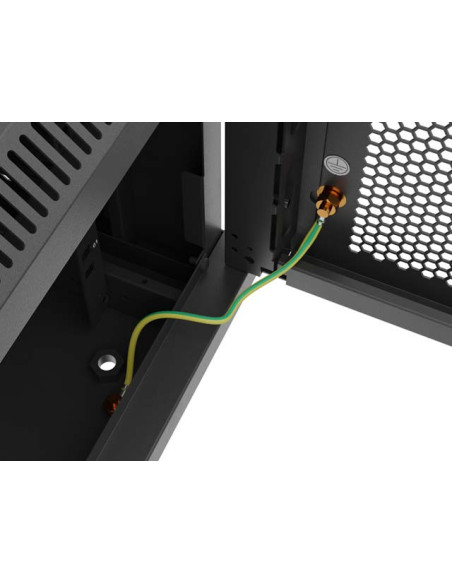 LANBERG NÁSTENNÁ INŠTALAČNÁ SKRIŇA 19" 6U 600X600 ČIERNE PERFOROVANÉ DVERE (PLOCHÉ BALENIE)