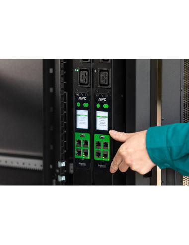 Easy PDU Metered, ZeroU, 22kW, 230V, (18) C13, (6) C19 IEC309