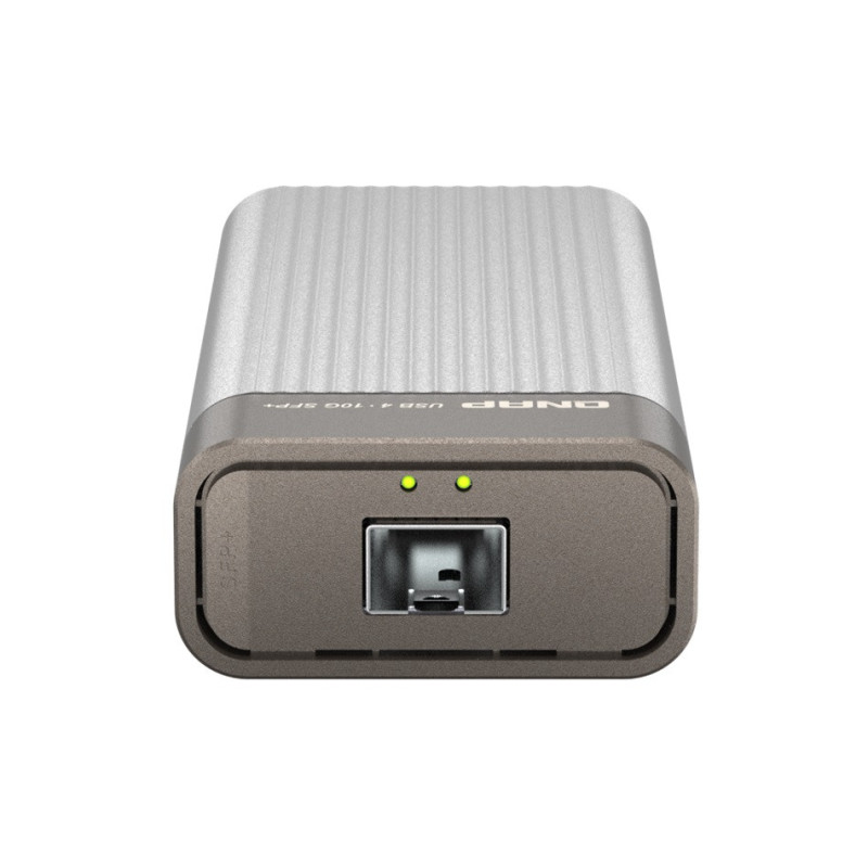 QNAP QNA-UC10G1SF- adaptér USB-C 4 (podpora Thunderbolt 3 a 4) na 10GbE SFP+ (pasívne chladenie)