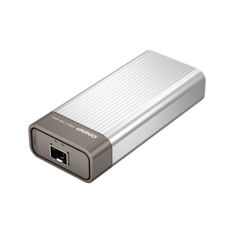 QNAP QNA-UC10G1SF- adaptér USB-C 4 (podpora Thunderbolt 3 a 4) na 10GbE SFP+ (pasívne chladenie)